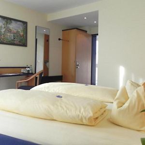 Comfort Zimmer mit Kingsize-Bett